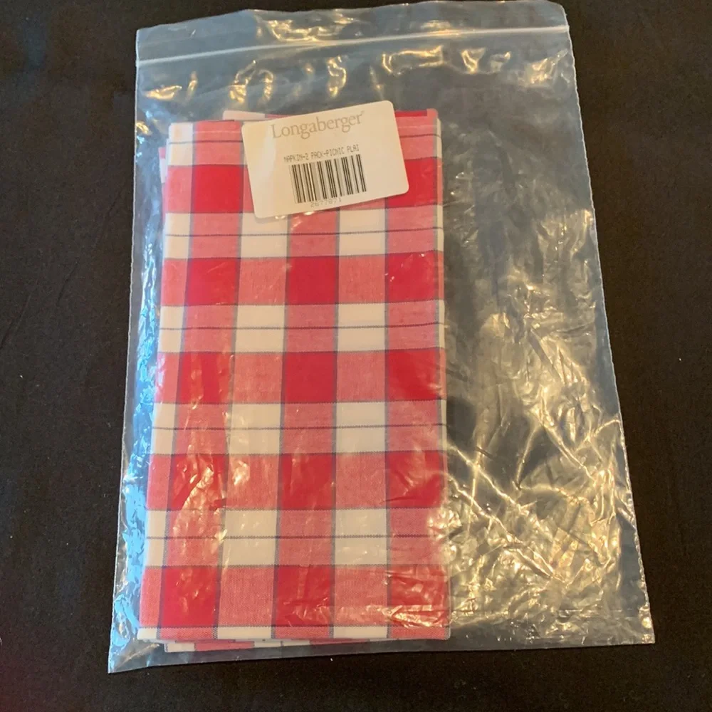 Longaberger Picnic Plaid Napkins. NEW. Set of 2